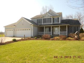 6260 Pinedale St, Hartville, OH 44632-9333