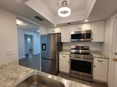 108 9th St, Boynton Beach FL  33426-4756 exterior