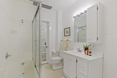 365 Elm Rd, Briarcliff NY  10510-2207 exterior