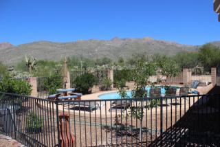 10657 Oakwood Dr, Tucson, AZ 85749-8761