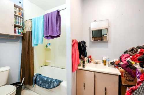 1001 Beatty Ave, Cambridge OH  43725-1921 exterior