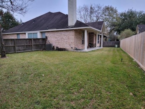 10206 Dover Fls Ct, Humble TX  77338-2844 exterior