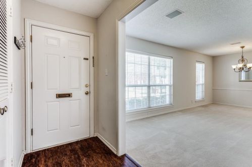 1059 Roaring Springs Rd, Fort Worth, TX 76114-4483