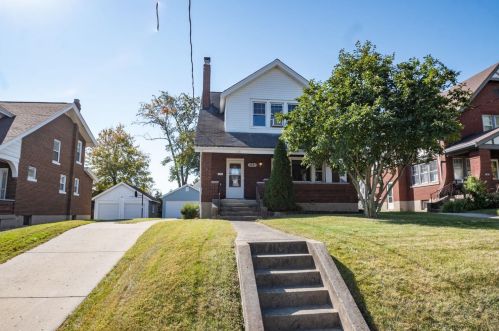 3621 Darwin Ave, Cincinnati, OH 45211-5415