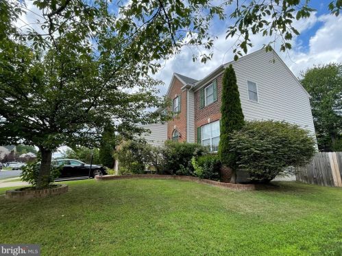 5682 Northton Ct, Woodbridge VA  22193-6905 exterior