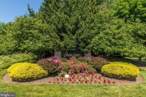 1423 Oxford Cir, Lansdale PA  19446-6653 exterior