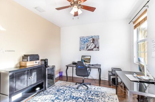 1121 147th Ter, Hollywood FL  33027-6182 exterior