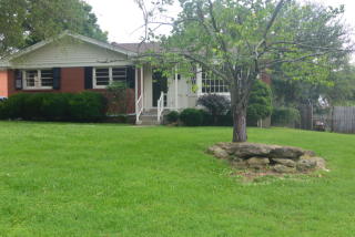 5314 Layne Rd, Louisville, KY 40219-2952