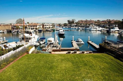 11 Harbor Island Rd, Newport Beach CA  92660 exterior