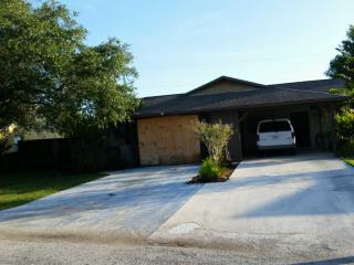 5433 8th Street Ct, Bradenton, FL 34207-3304