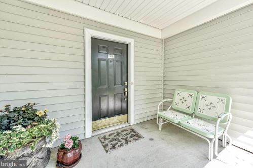 13070 Marcey Creek Rd, Herndon, VA 20171-4807