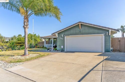 1760 Edgewood Ct, Oakley, CA 94561-1919