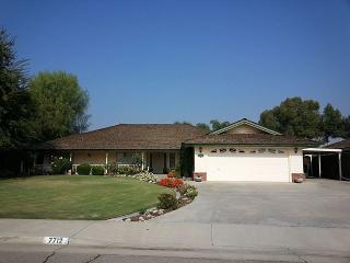 7712 Olcott Ave, Bakersfield, CA 93308-5349