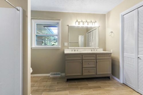 1505 Miller Rd, Lake Geneva WI  53147-1667 exterior