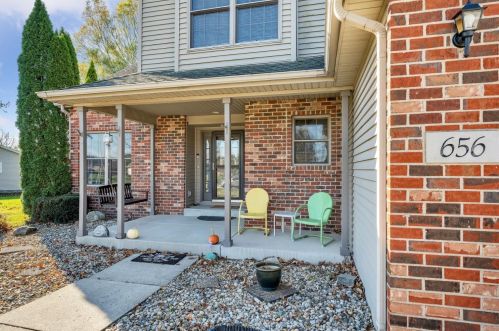 656 Windy Oak Cir, Hebron, IN 46341-9773