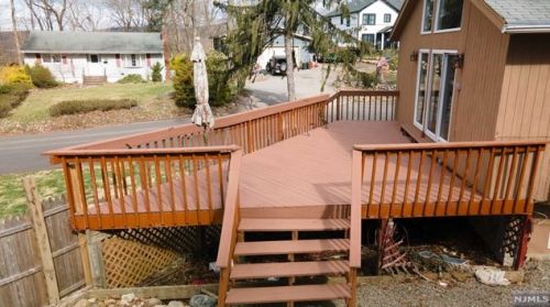 17 Hickory Dr, Oakland NJ  07436-2519 exterior