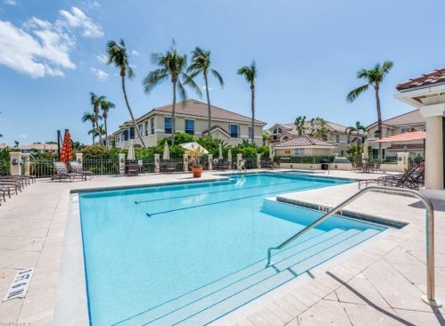 101 Colonade Cir, Naples FL 34103-8705 exterior