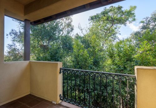 1024 Canon Perdido St, Santa Barbara CA  93103-2454 exterior