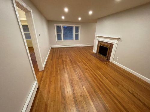 105 Grafton St, Shrewsbury MA  01545-5630 exterior