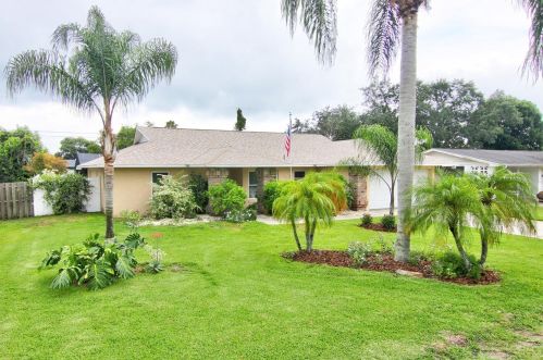 1855 Kumquat Dr, Edgewater, FL 32141-4022