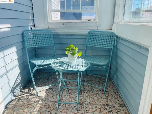 840 58th St, Oakland CA  94608-1404 exterior