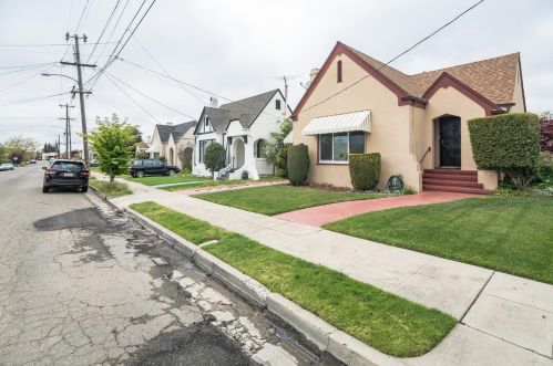 3039 58th Ave, Oakland, CA 94605-1123