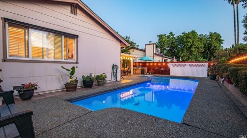 754 Tulare, Vacaville CA  95687-6250 exterior