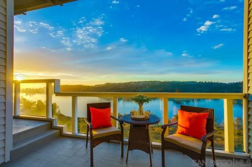 11026 Caminito Vista Pacifica, San Diego CA 92131-3301 exterior