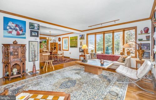 10 Cliffe Dr, Wilmington DE  19809-1602 exterior