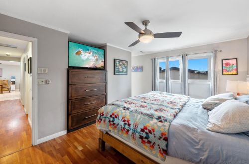 2875 Lloyd St, San Diego CA 92117-6031 exterior