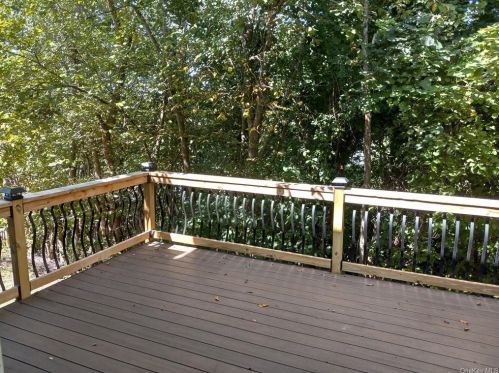 19 Franklin Pl, Washingtonville NY  10992-1354 exterior