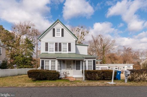 19 Hosier St, Selbyville, DE 19975-9300