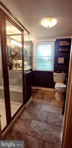 3210 Highland Dr, Easton PA  18045-2012 exterior