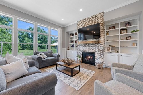 1043 Carryback Dr, Pataskala OH 43062-9543 exterior