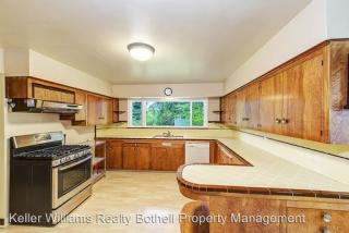 311 Magnolia Ave, Everett WA  98203-4426 exterior