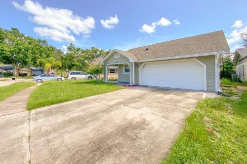 10610 Wyndcliff Dr, Orlando, FL 32817-3330