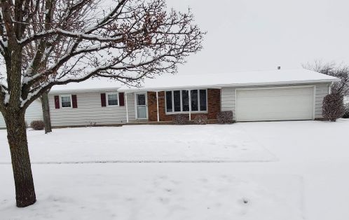 4414 Fleetwood Dr, Manitowoc, WI 54220-1537