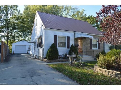 4040 Palm Ave, Lorain, OH 44055-2852