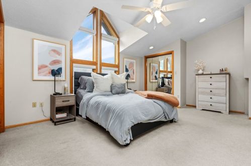 10064 Mansion Dr, Gibsonia PA  15044-7478 exterior