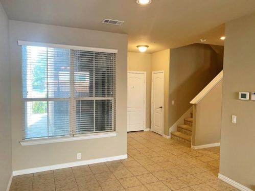 1836 Villa Dr, Allen TX  75013-6129 exterior