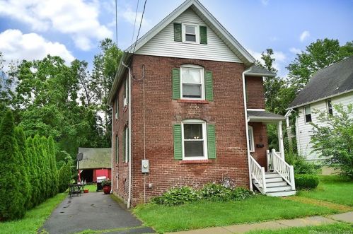 16 Brown Ave, Windsor, CT 06095-2503