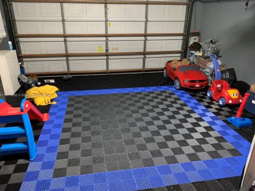 574 159th Ave, Hollywood FL  33028-1551 exterior