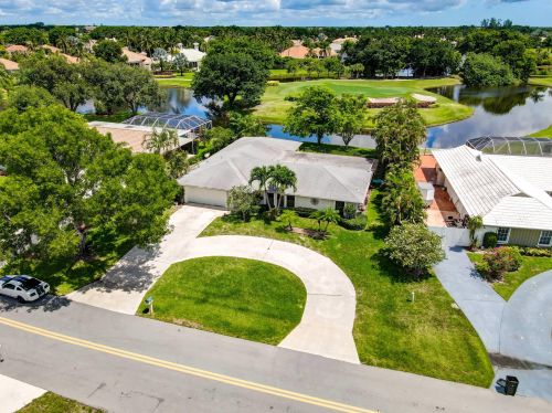 4857 Holly Dr, West Palm Beach, FL 33418-4507