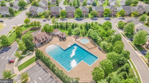 6352 Cullen Pl, Haymarket VA  20169-5400 exterior