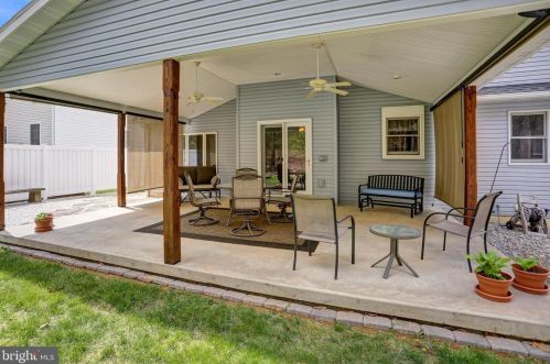 409 Acer Dr, Blandon PA  19510-9553 exterior