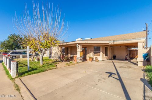 3319 61 St, Phoenix AZ 85033-4112 exterior