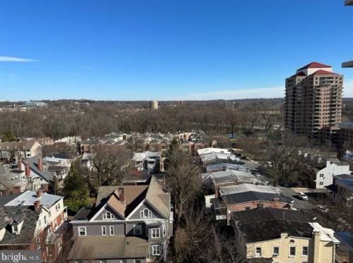 1301 Harrison St, Wilmington DE  19806-3128 exterior