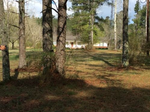 569 Bob Haas Rd, Hollywood, AL 35752-6052