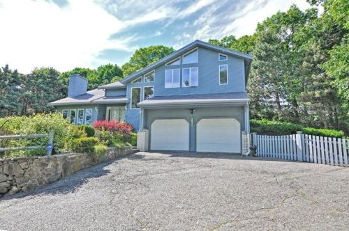 280 Paradise Rd, Swampscott MA  01907-2926 exterior