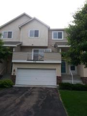 356 Brickyard Dr, Chaska, MN 55318-2403